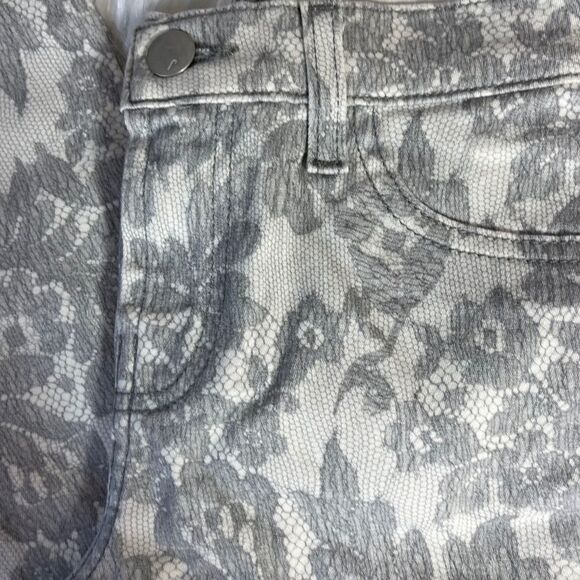 J Brand All Over Lace Super Skinny Jeans Sz 26 - Picture 10 of 11